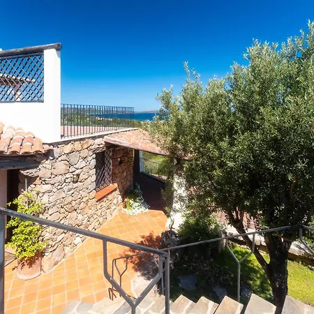 ヴィラ Cala Bitta アルツァケーナ