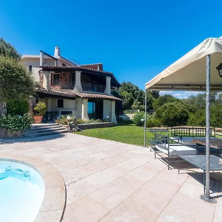 ヴィラ Cala Bitta